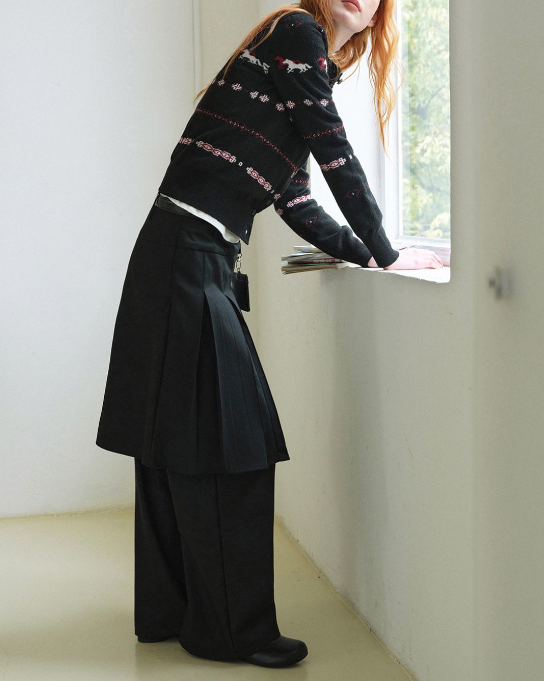 Pony Jacquard Crew Neck Knit Cardigan　KN097