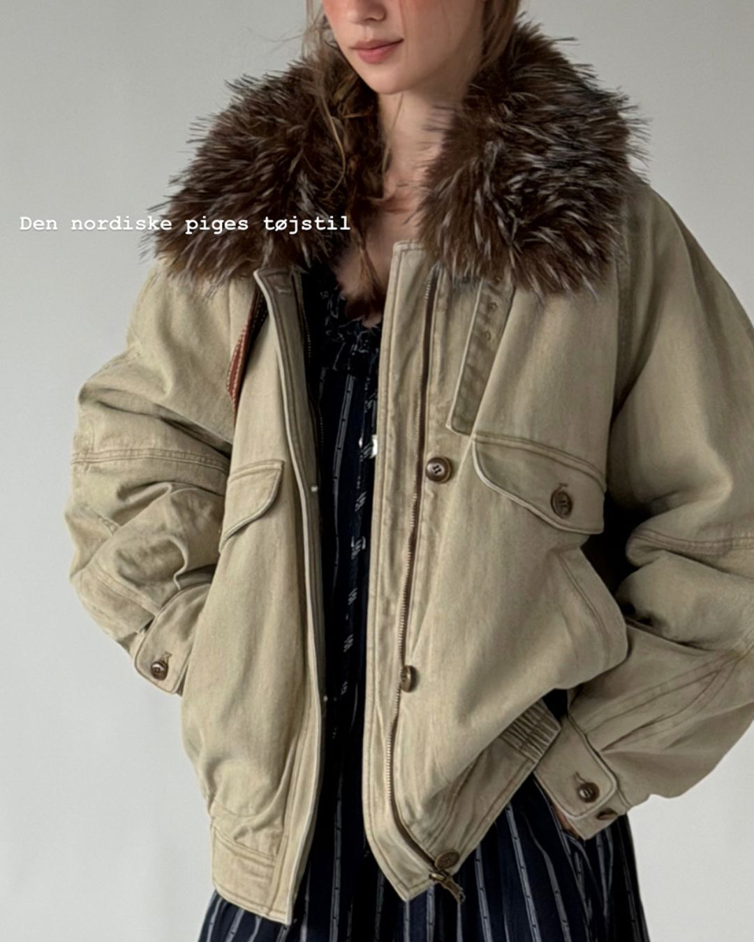 Fur Collar Padded Denim Jacket　JK058