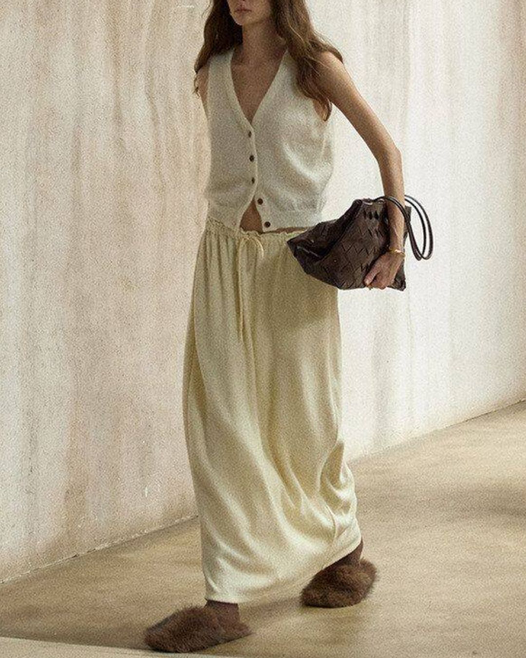 Fluffy Mohair Blend V-neck Vest　VT021