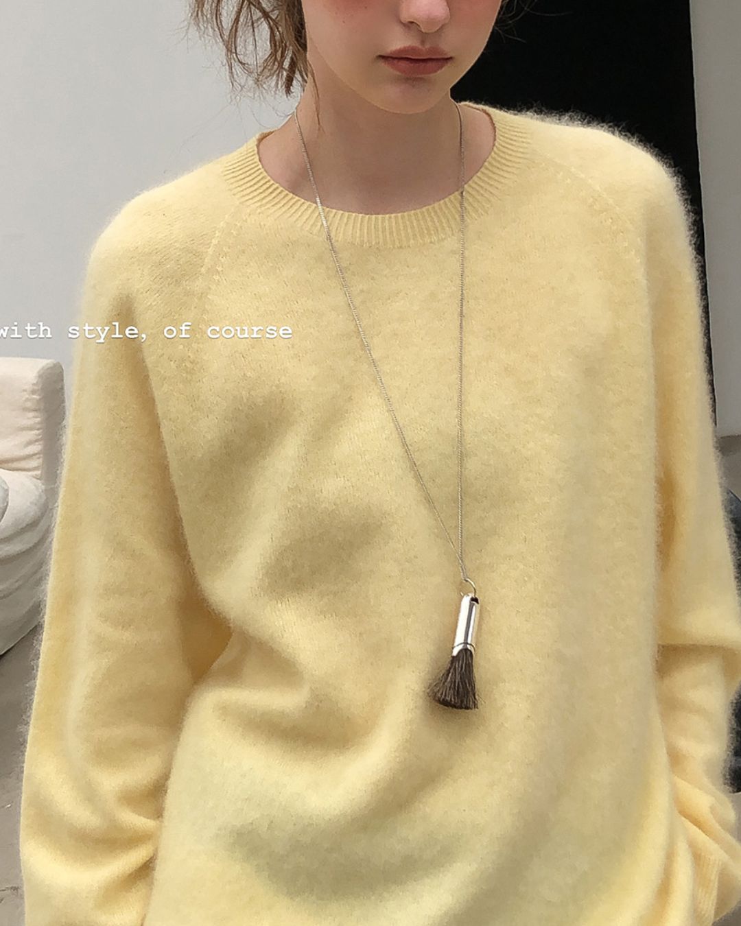 Round Neck Relaxed Knit　KN024