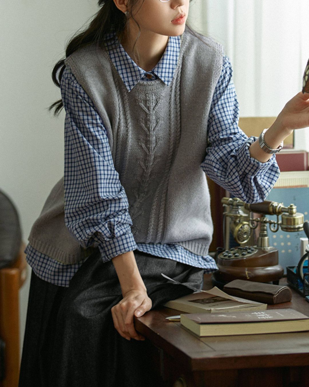 Crew Neck Relaxed Knit Vest　VT023