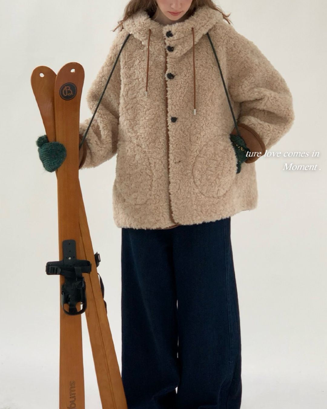 Fluffy Reversible Hooded Jacket　JK067