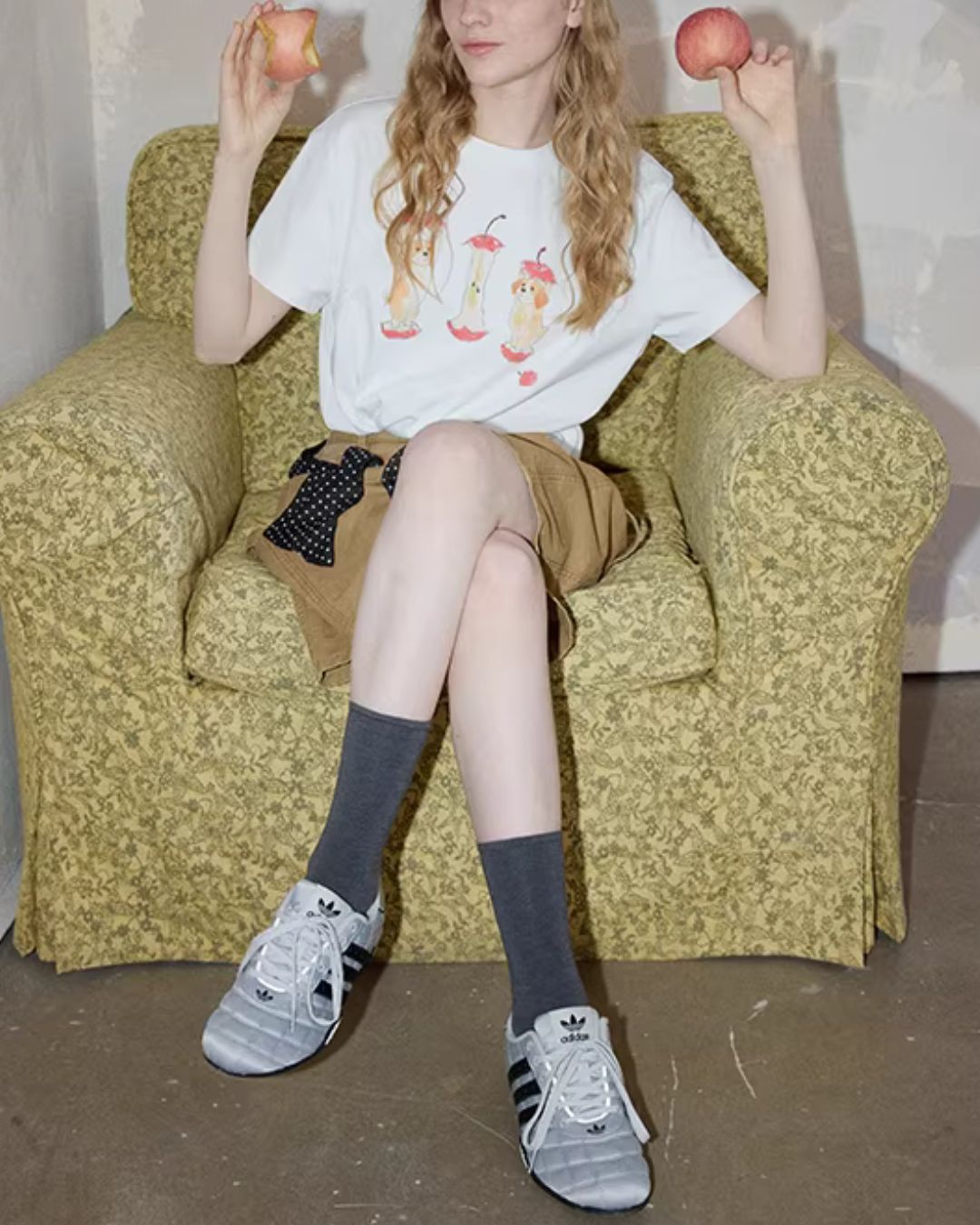 Puppy & Apple Print T-Shirt　ST006
