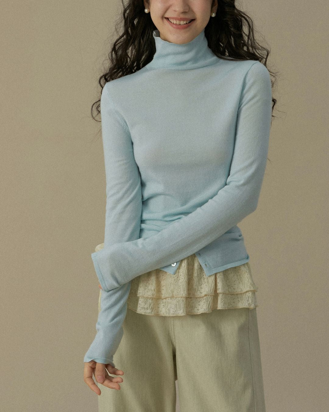 Slim Fit Turtleneck Top　LT018
