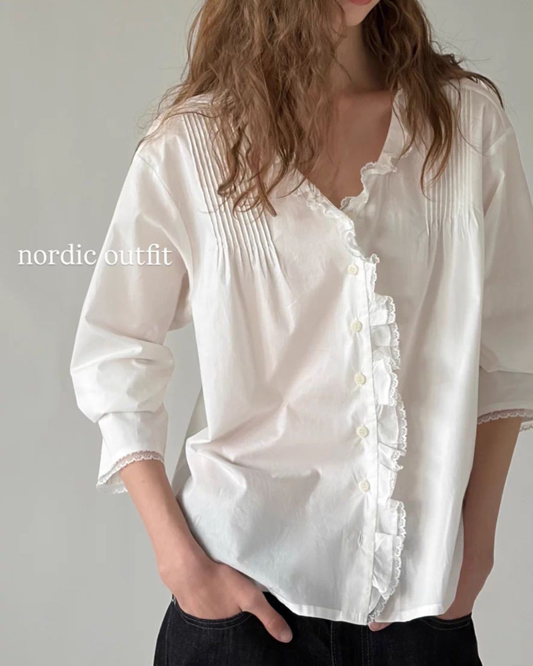 Frilled V-neck Lace Embroidered Shirt　LS067