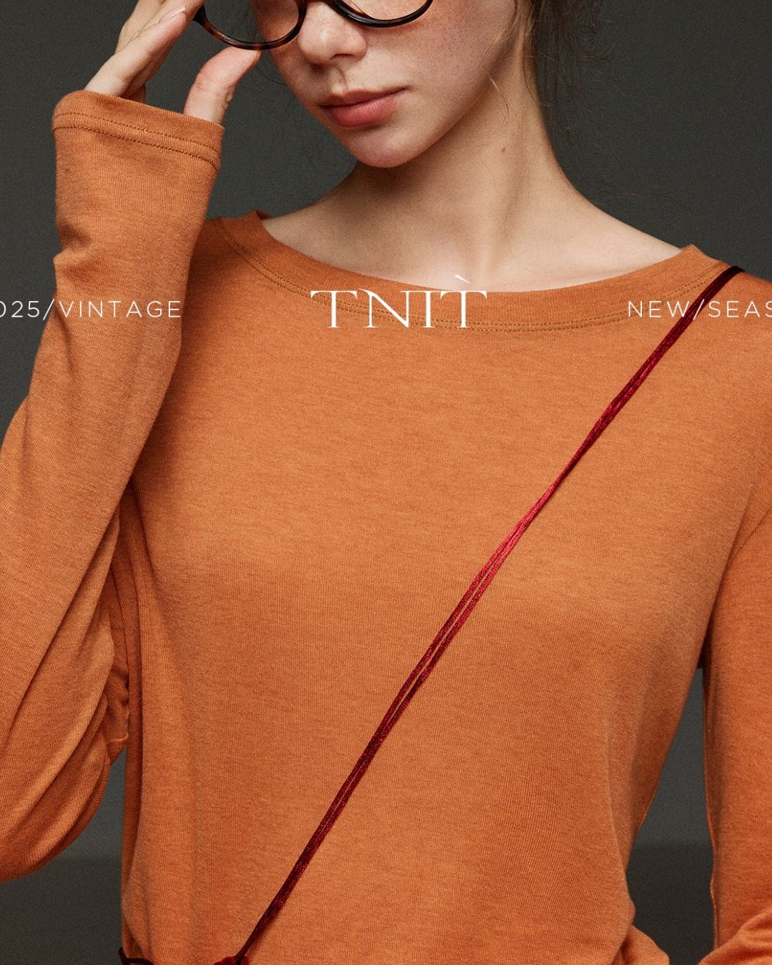 Boat Neck Slim Fit T-shirt　LT012