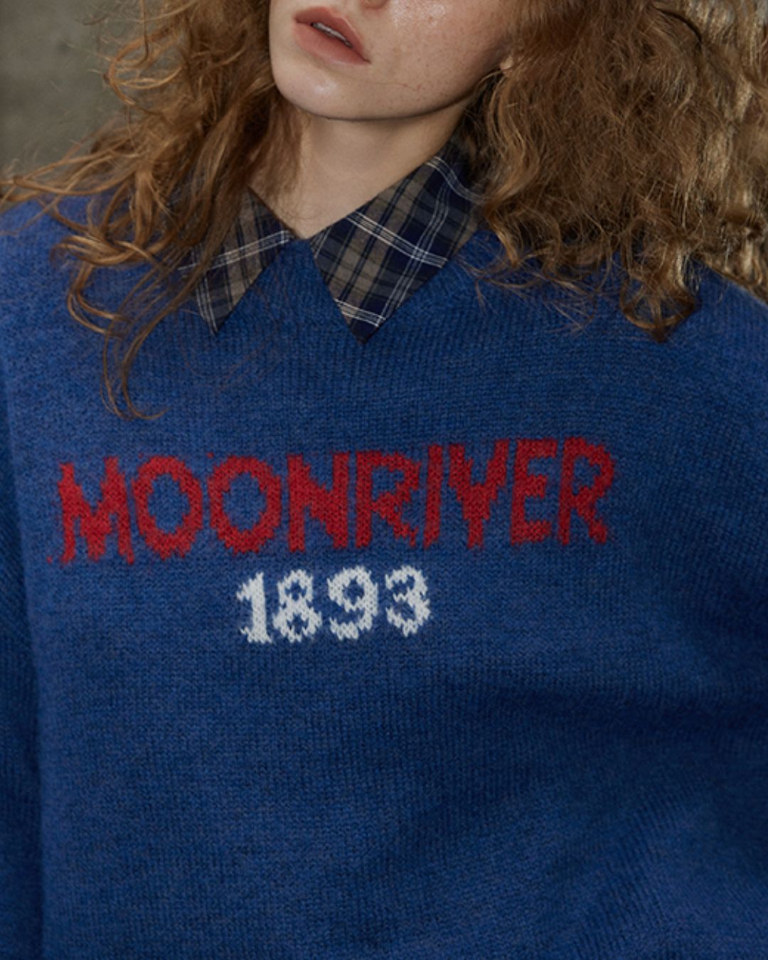 Wide Sleeve Logo Sweater　KN051