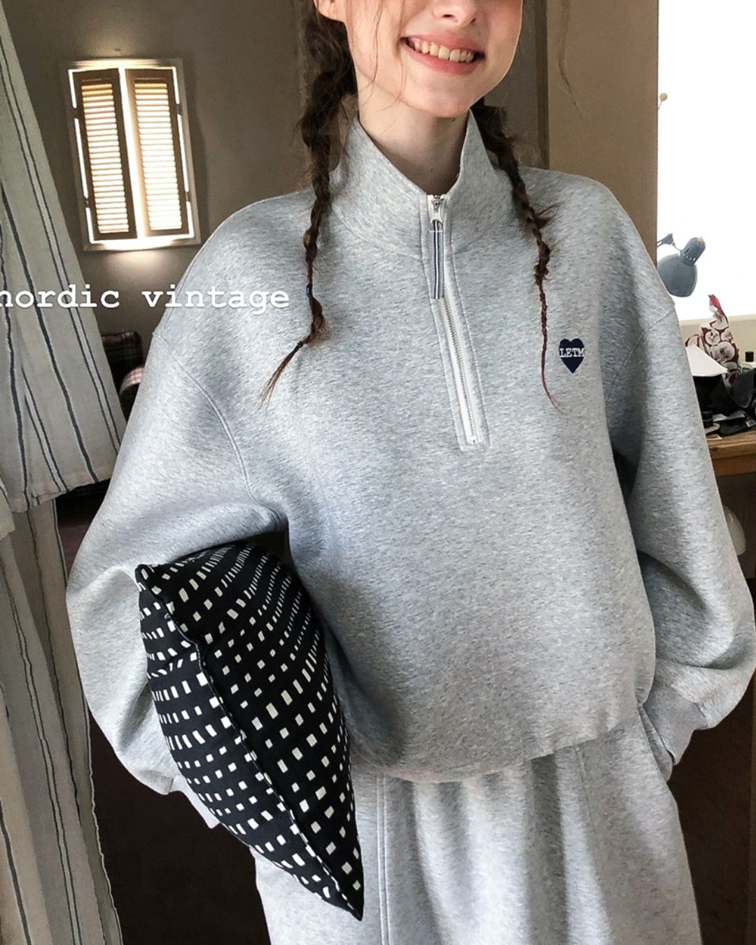 Heart Half-zip Sweat & Skirt　SW004