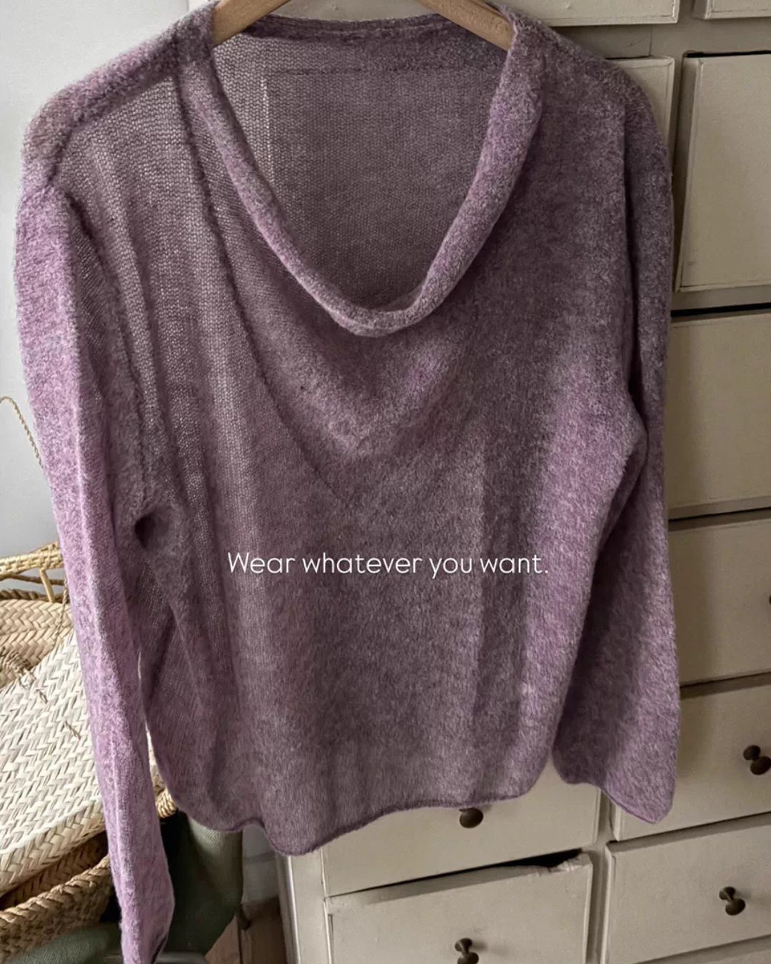 Drape Neck Relaxed Knit　KN117
