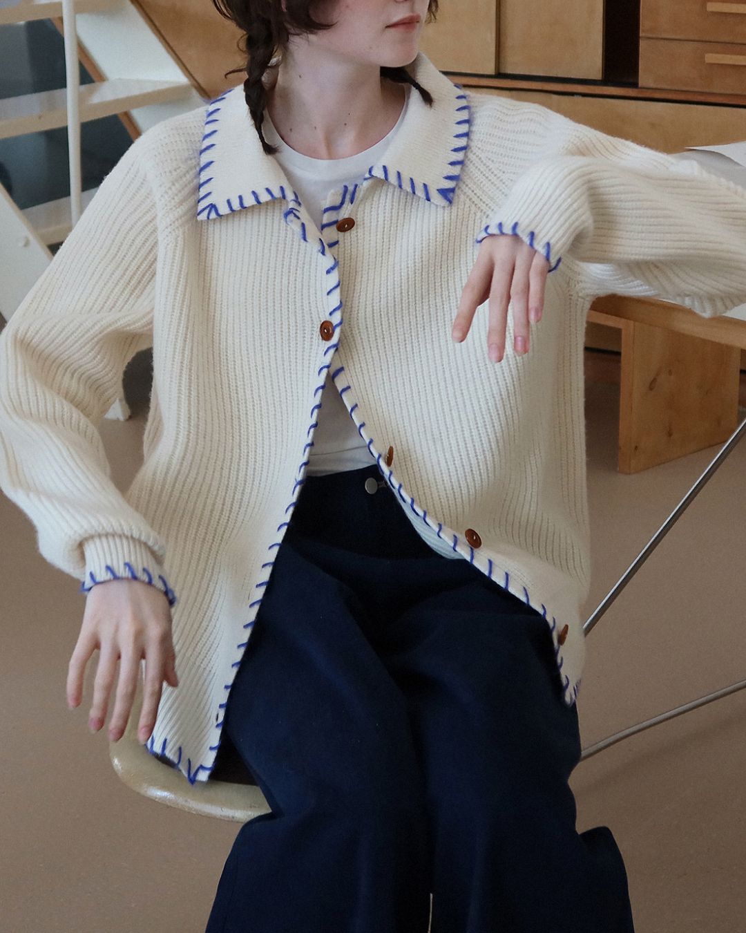 Contrast Stitch Wool Knit Cardigan　KN028