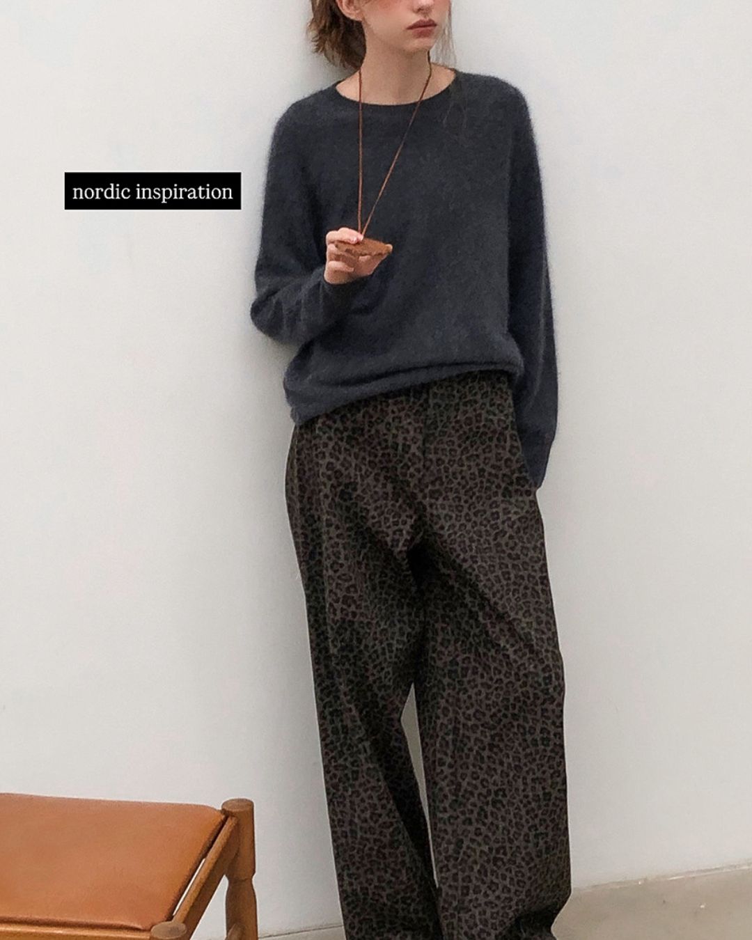 Round Neck Relaxed Knit　KN024