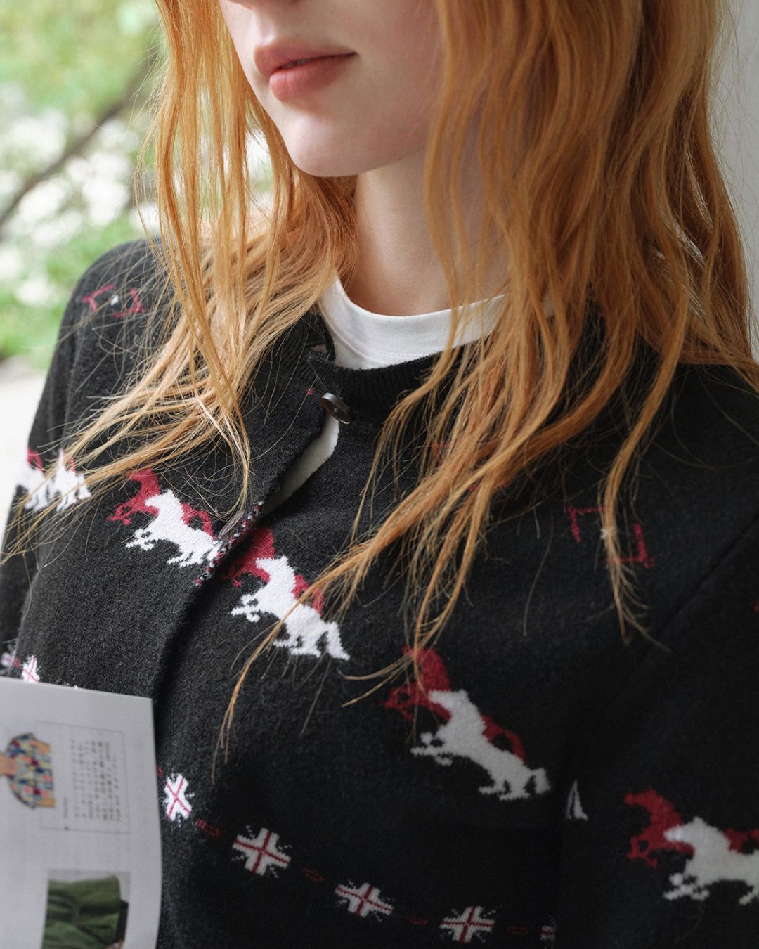 Pony Jacquard Crew Neck Knit Cardigan　KN097