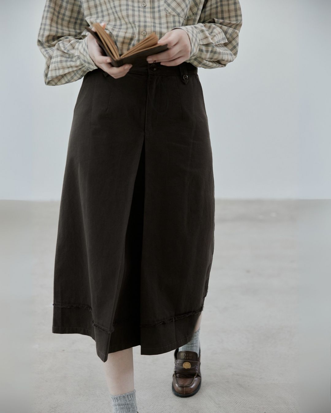 Front Tuck Midi Skirt　SK003