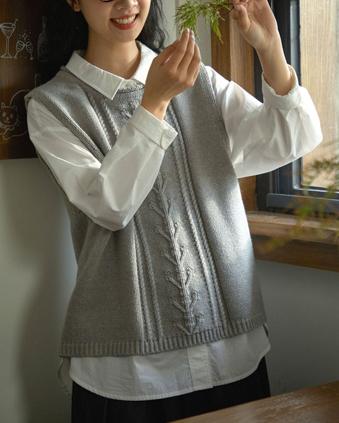 Crew Neck Relaxed Knit Vest　VT023