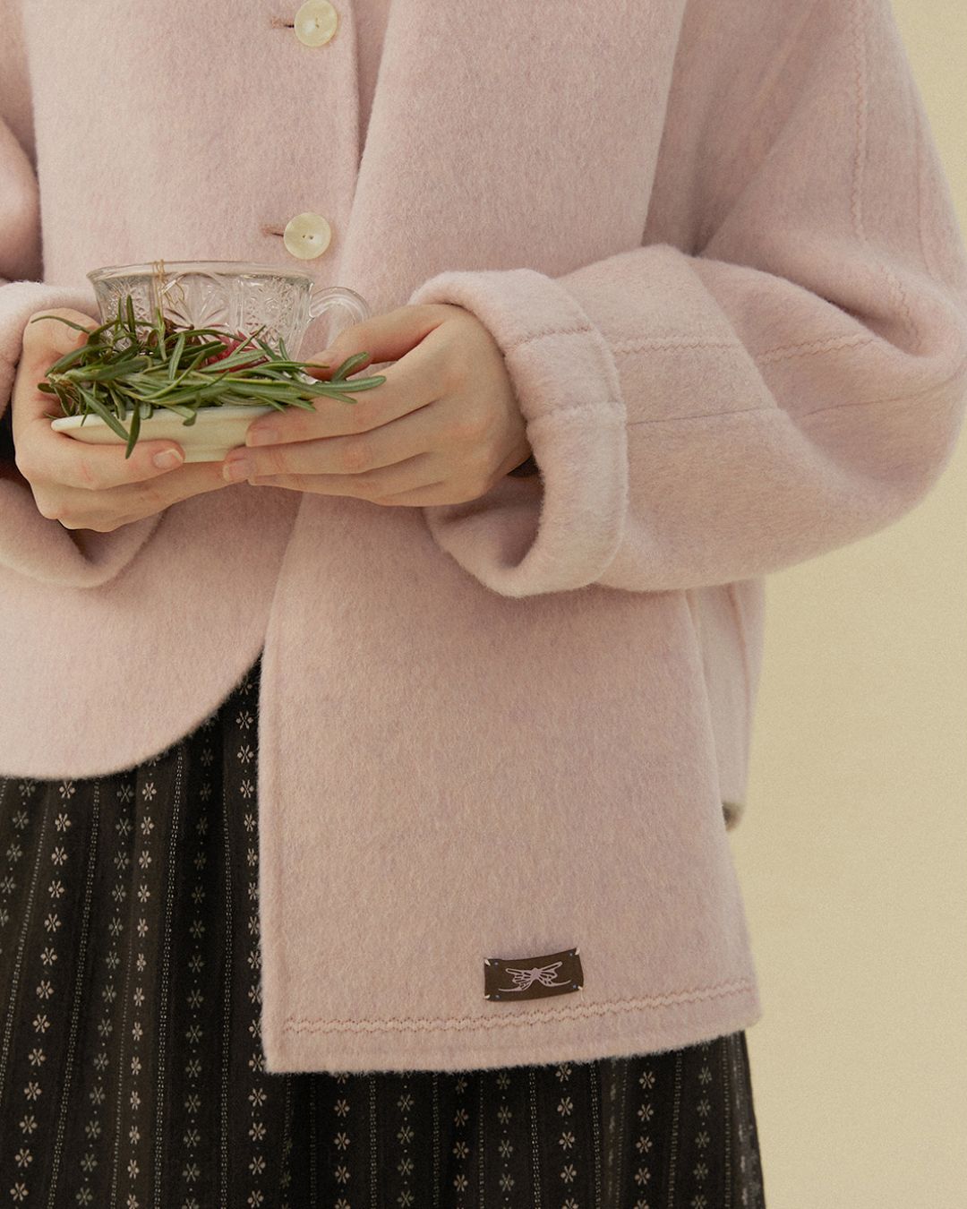 V-neck Round Hem Wool Jacket　JK070