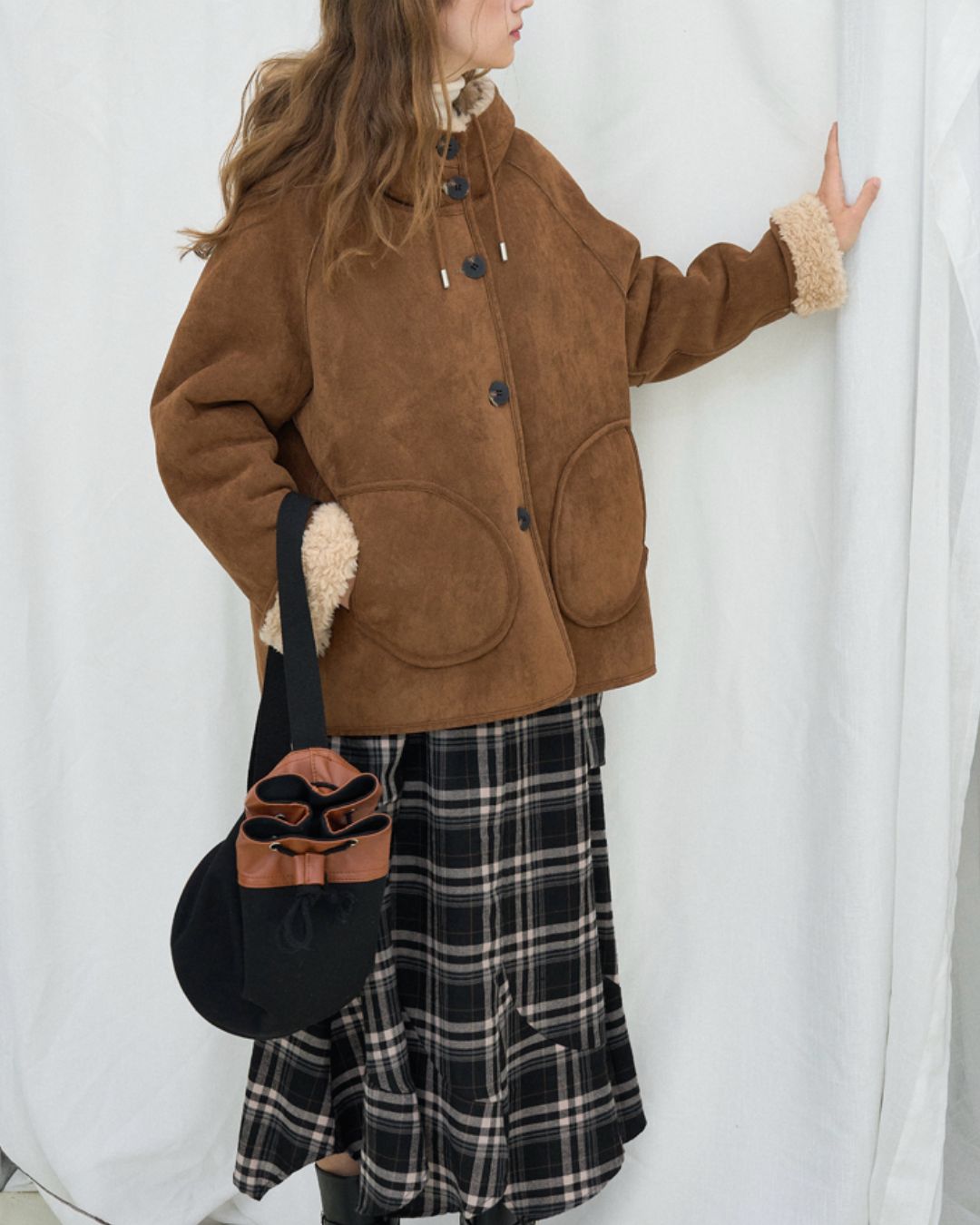 Fluffy Reversible Hooded Jacket　JK067