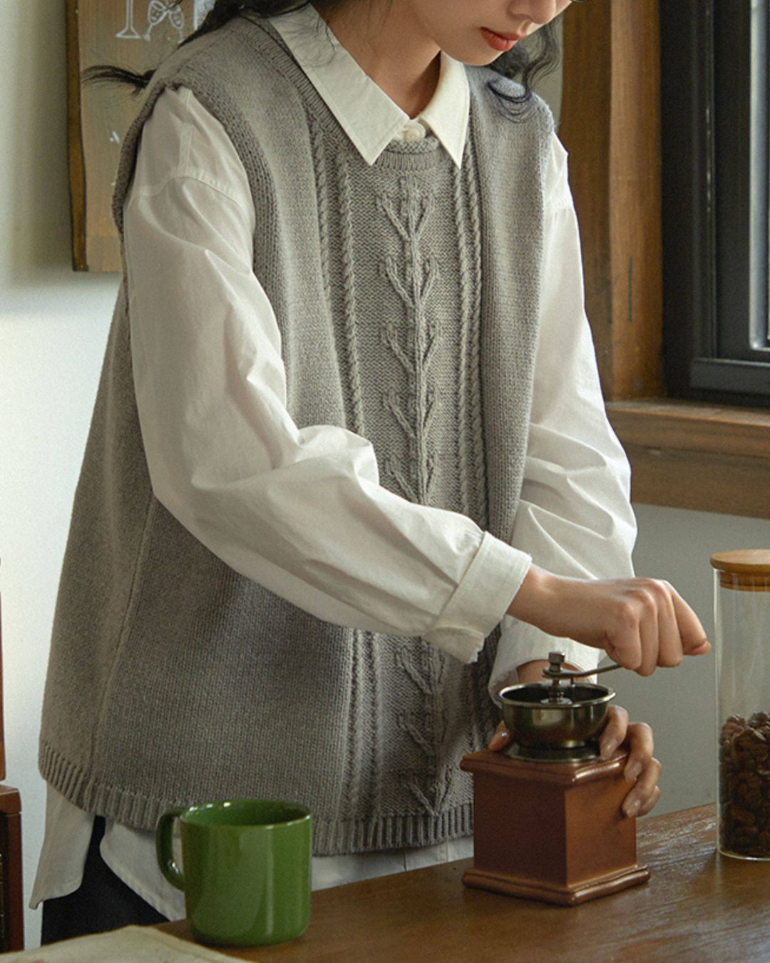 Crew Neck Relaxed Knit Vest　VT023