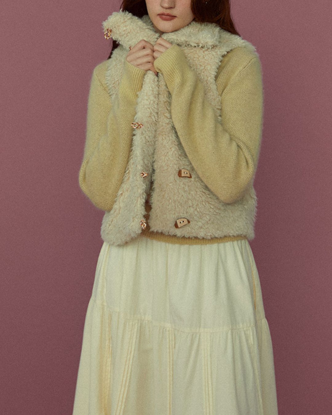 Asymmetrical Wooden Button Boa Vest　VT019