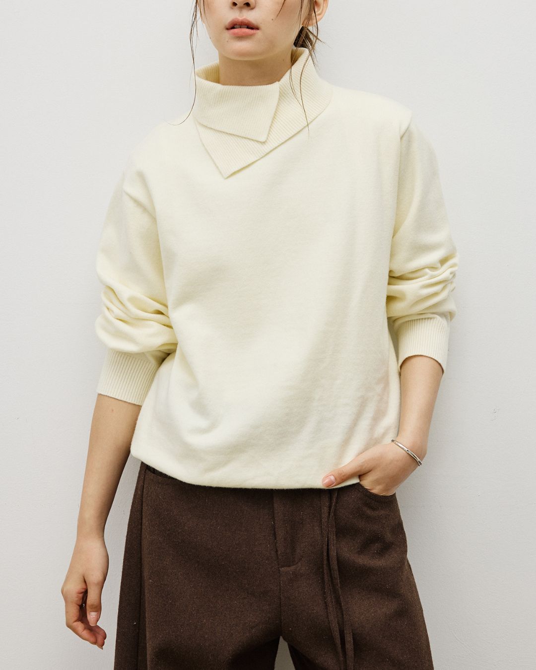 Double-layered Turtleneck Sweater　KN065