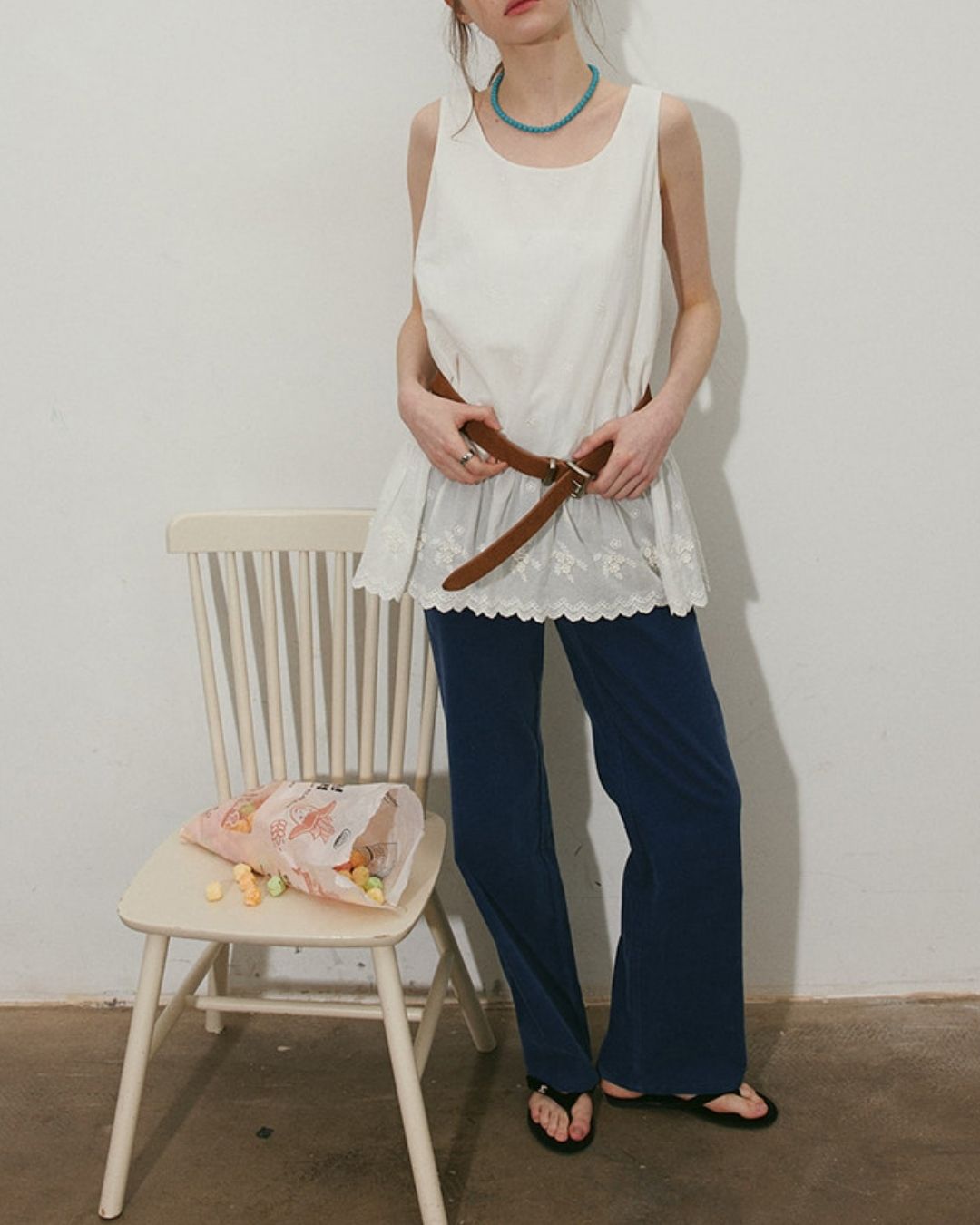 Small Flower Ruffle Sleeveless Shirt　SS001