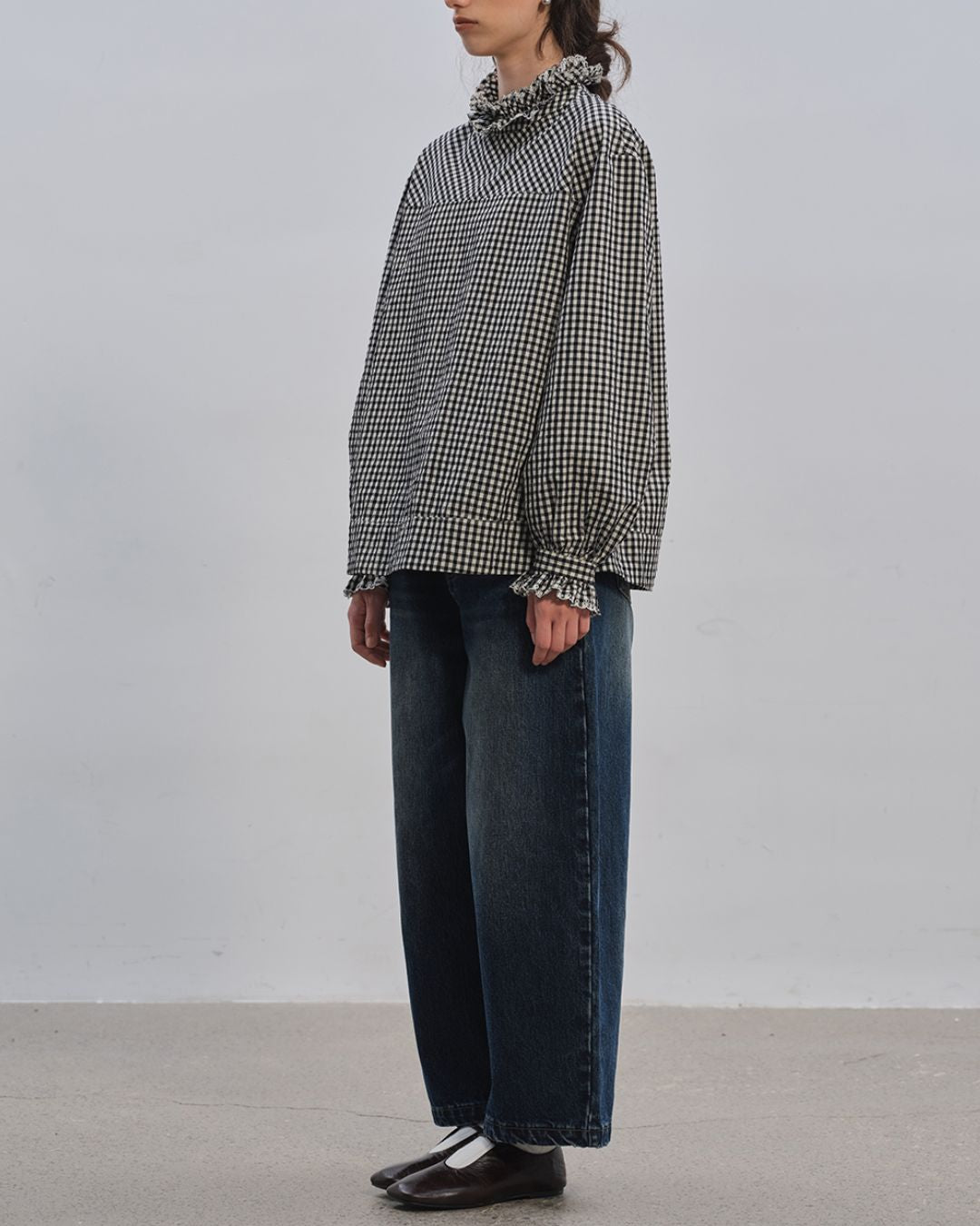 Back Button Ruffle Shirt　LT009