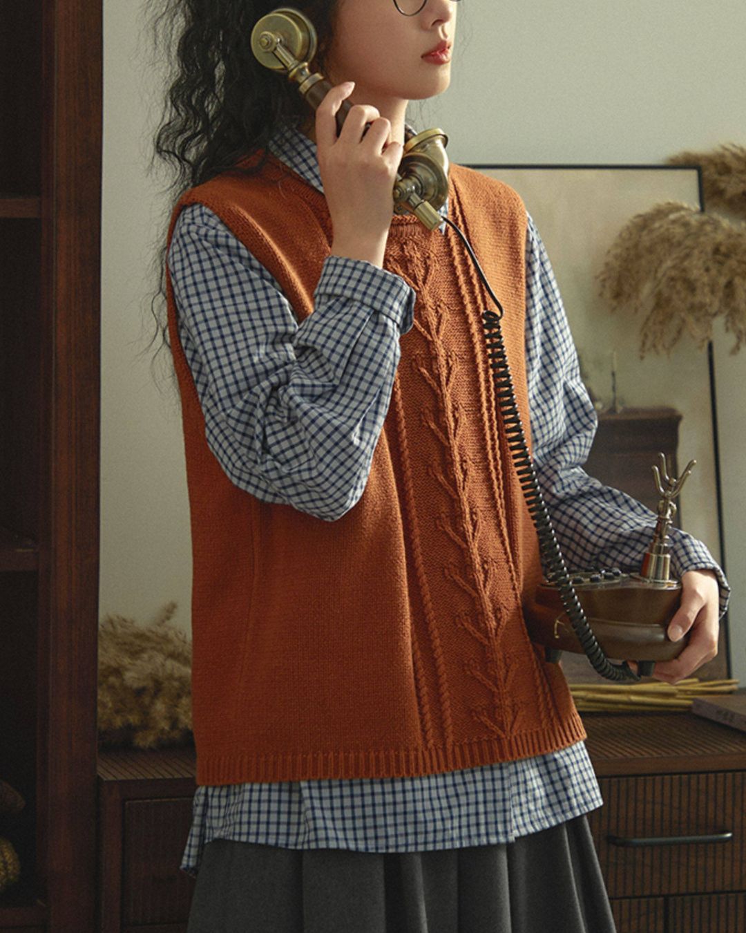 Crew Neck Relaxed Knit Vest　VT023