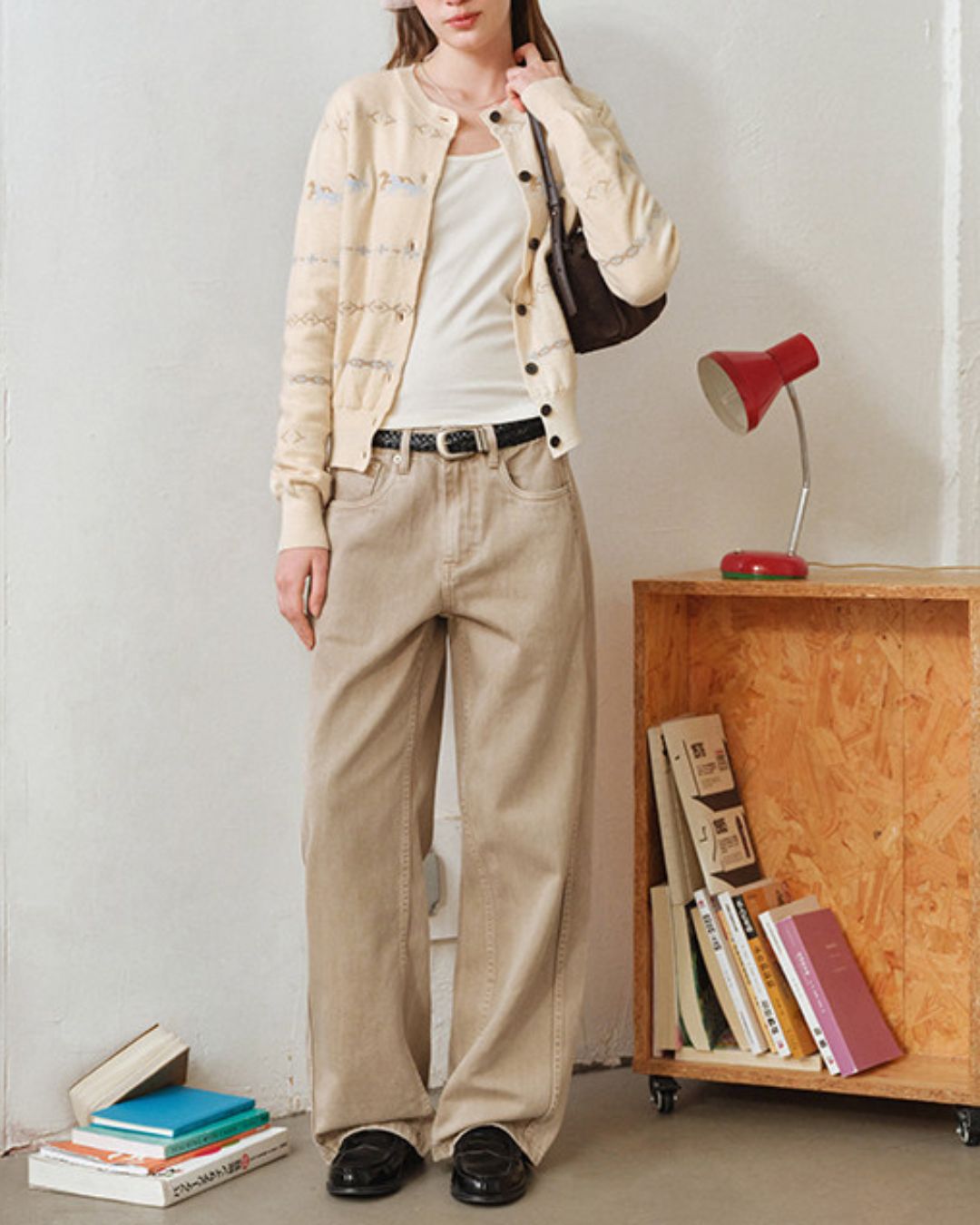 Pony Jacquard Crew Neck Knit Cardigan　KN097
