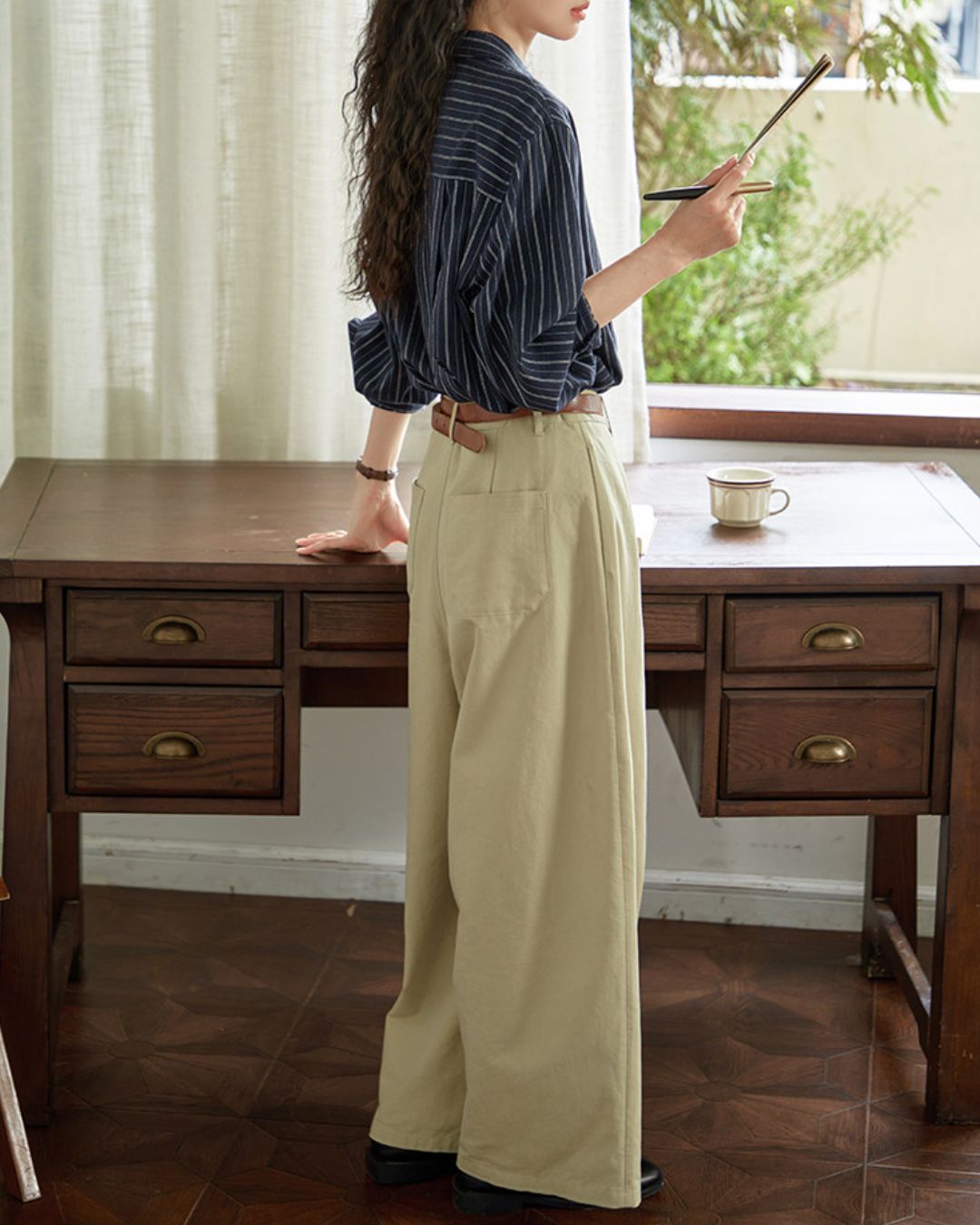 Tucked Wide Curve Pants　PT032