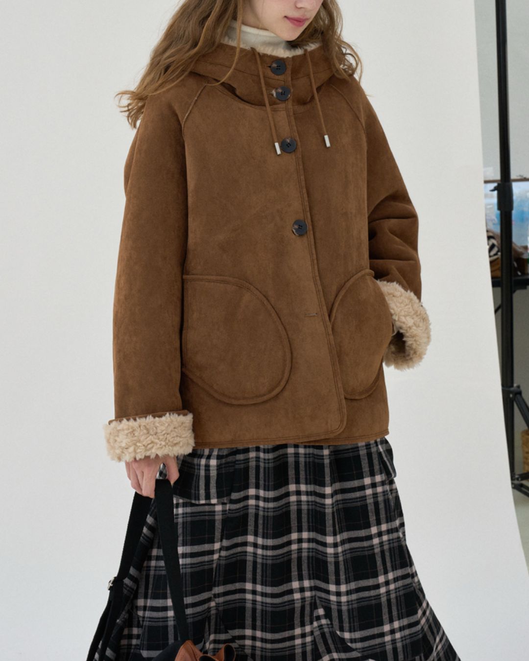 Fluffy Reversible Hooded Jacket　JK067