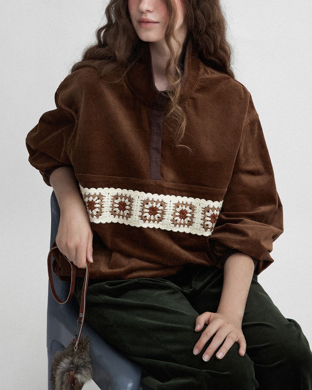 Crochet Stand-up Collar Top　SW005