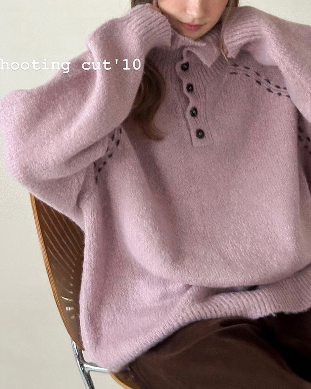 Contrast Stitch Half Open Collar Knit　KN085