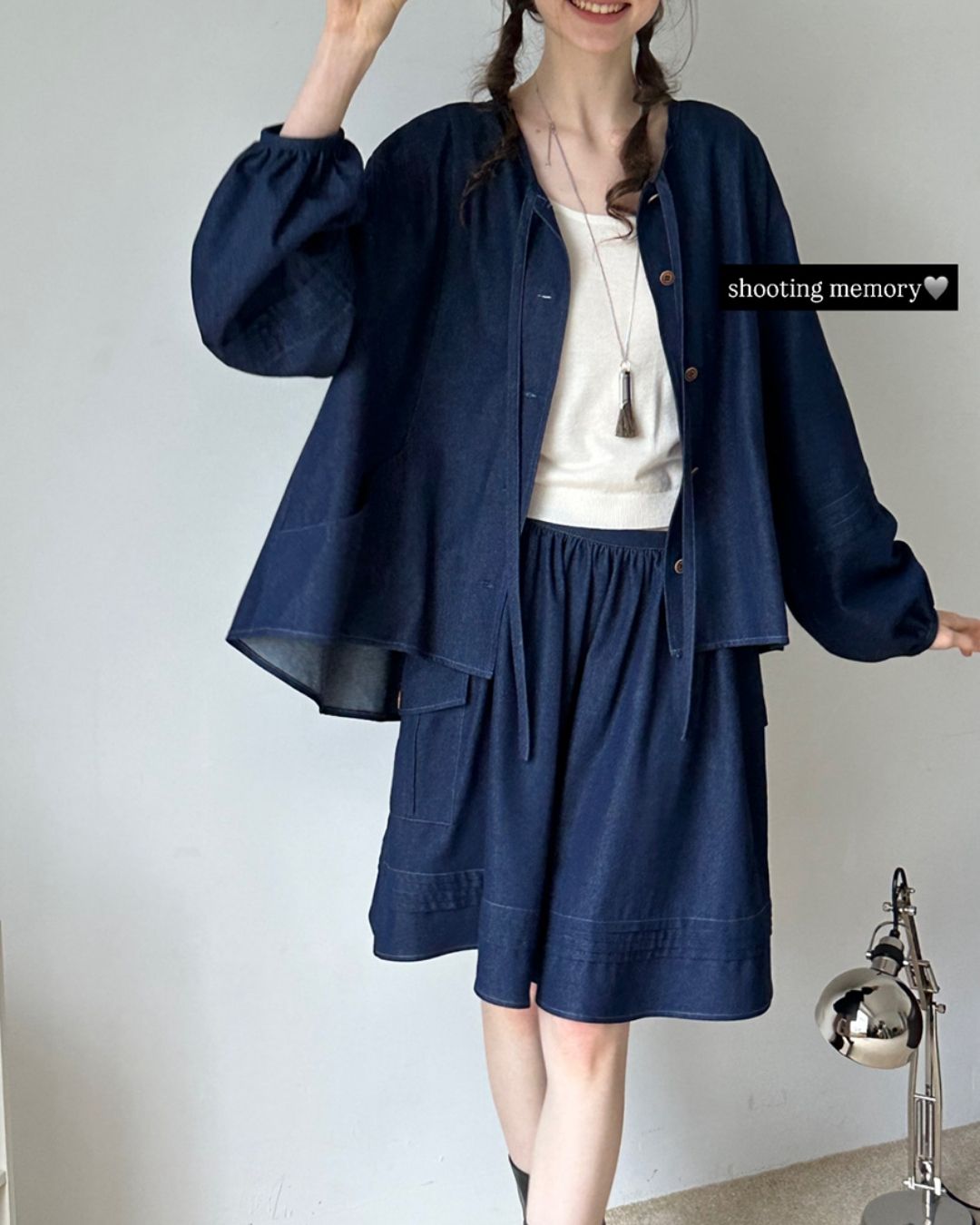 A-line Pleated Shirt ＆ Knee-length Skirt　LS011