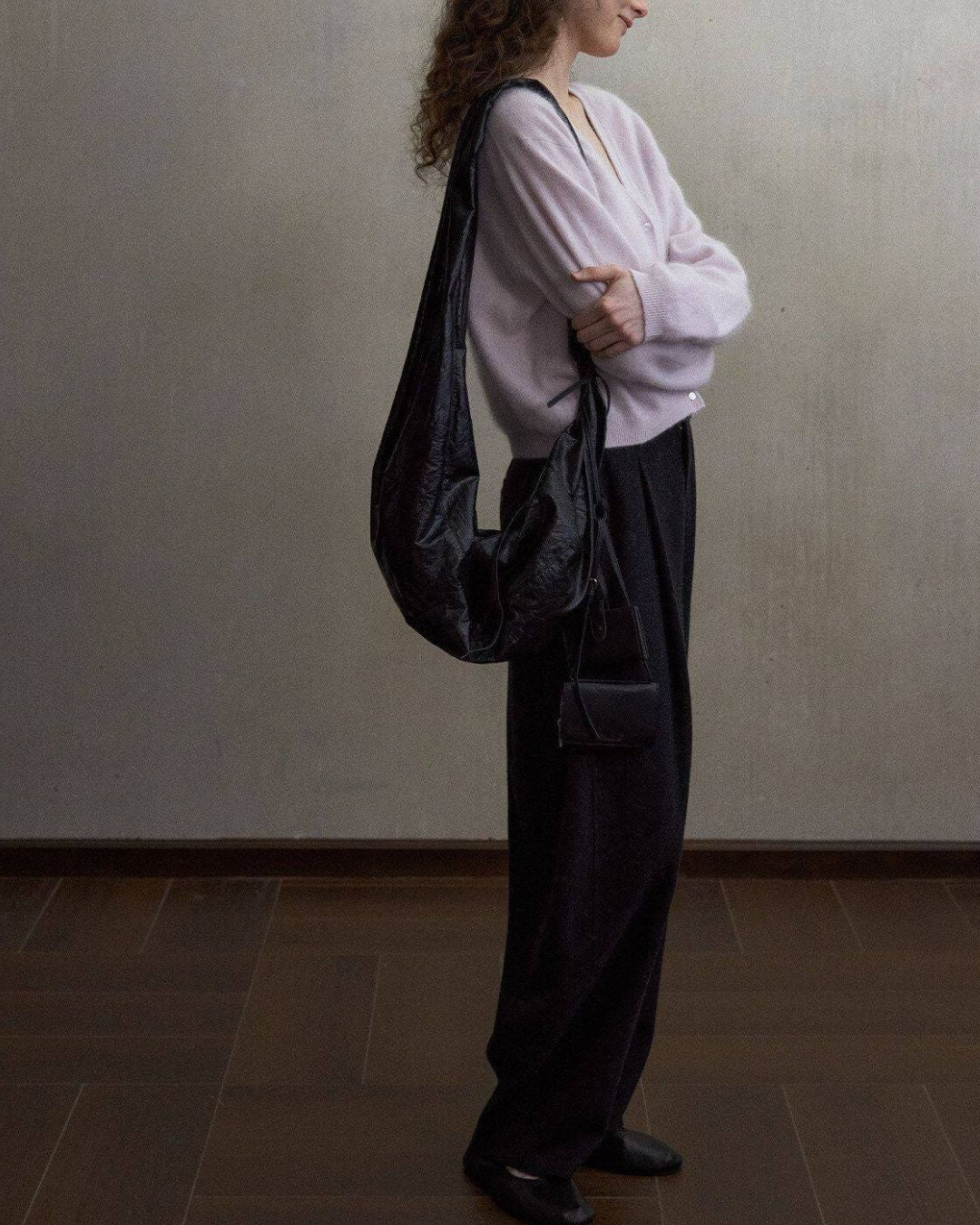 V-neck Brushed Short Knit Cardigan　KN112