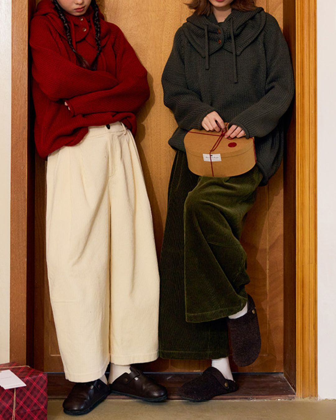 Corduroy Tuck Cropped Wide Pants　PT036