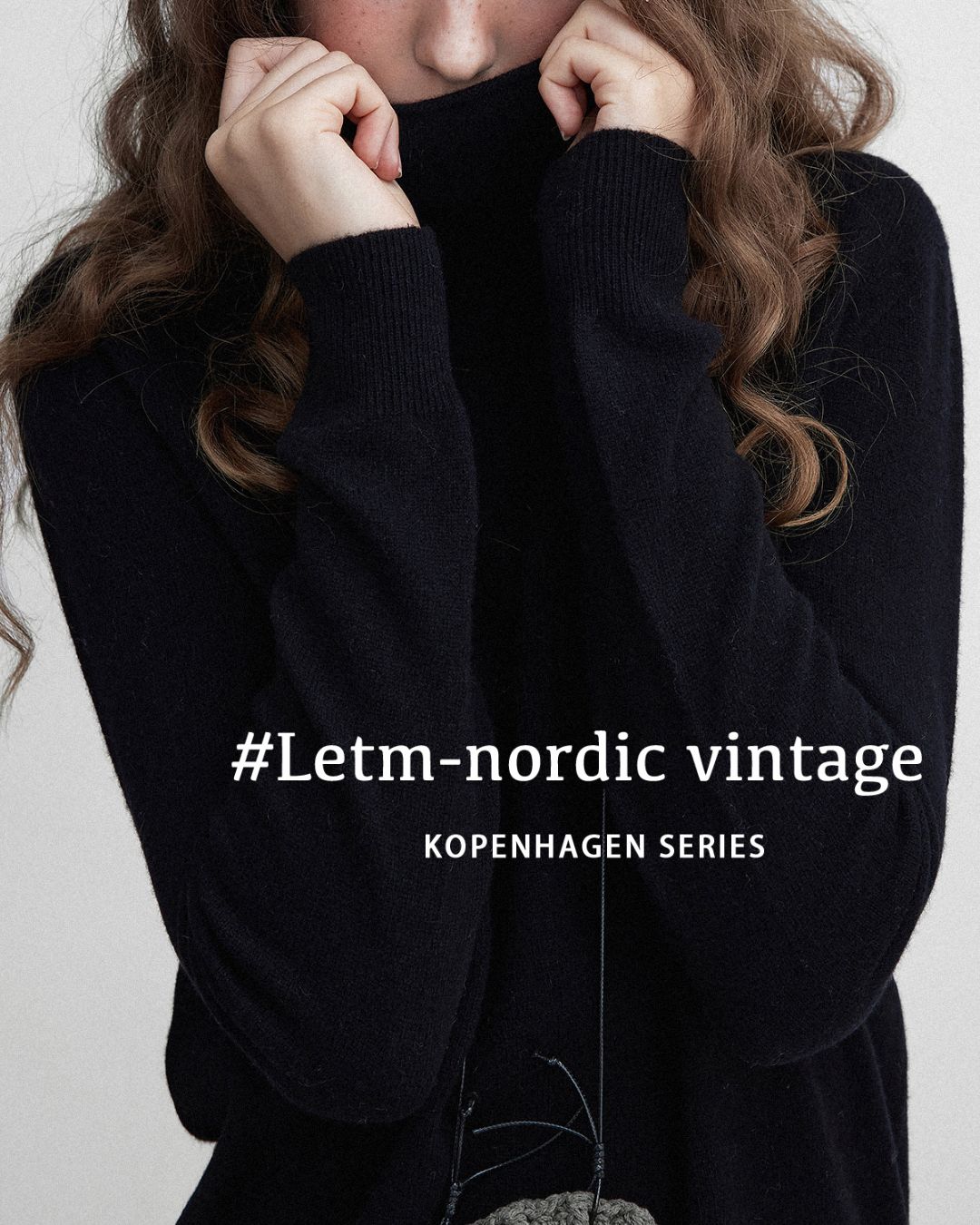 Cashmere Blend High Neck Knit　KN026