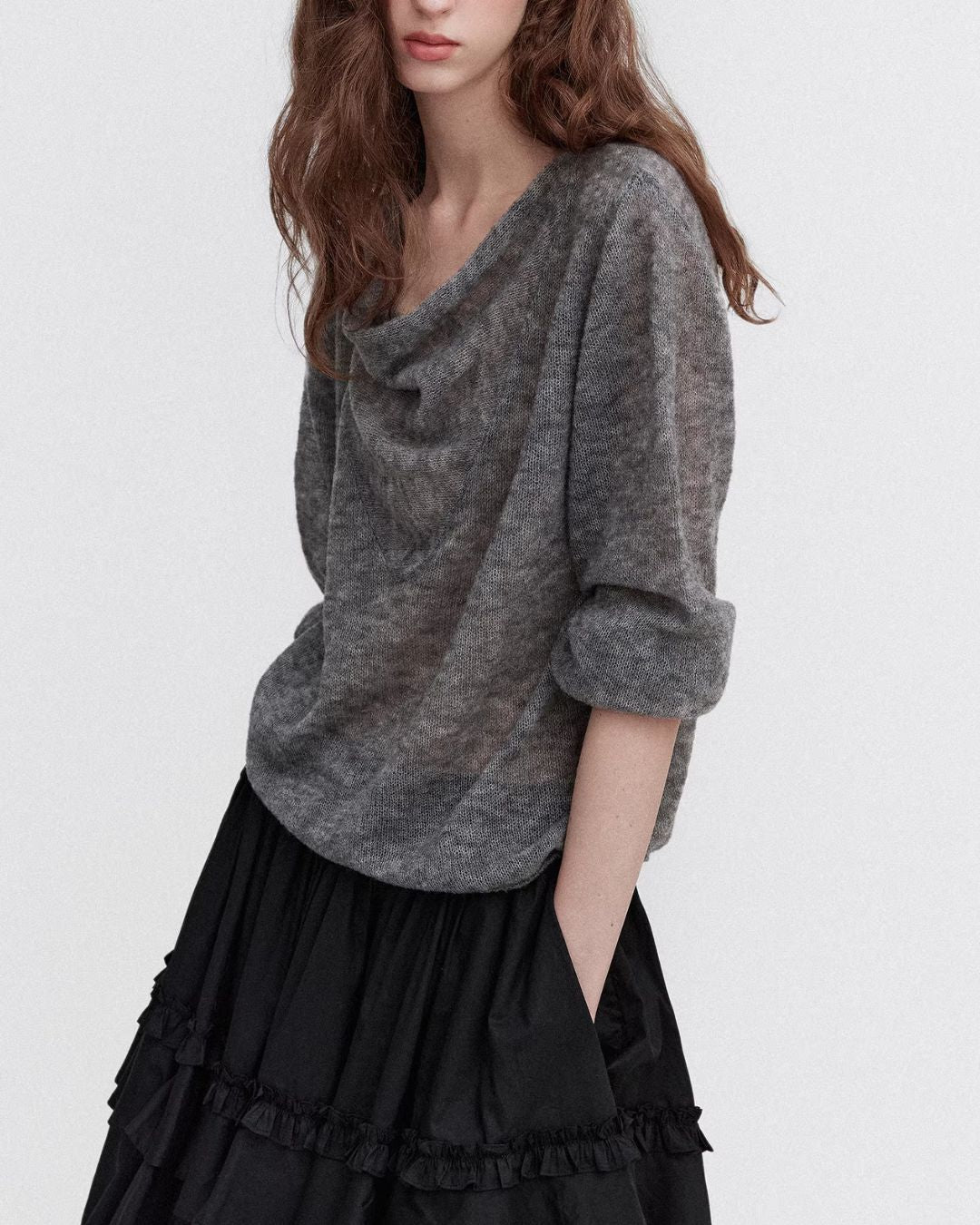 Drape Neck Relaxed Knit　KN117
