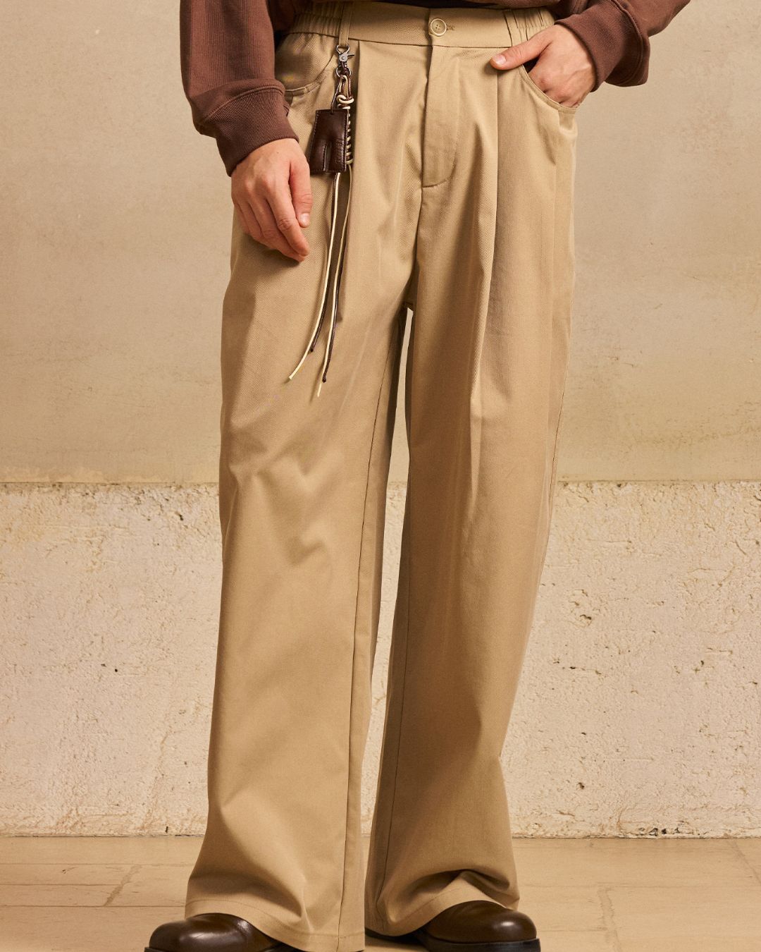 Rope ＆ Leather Tag Tuck Wide Pants　PT033