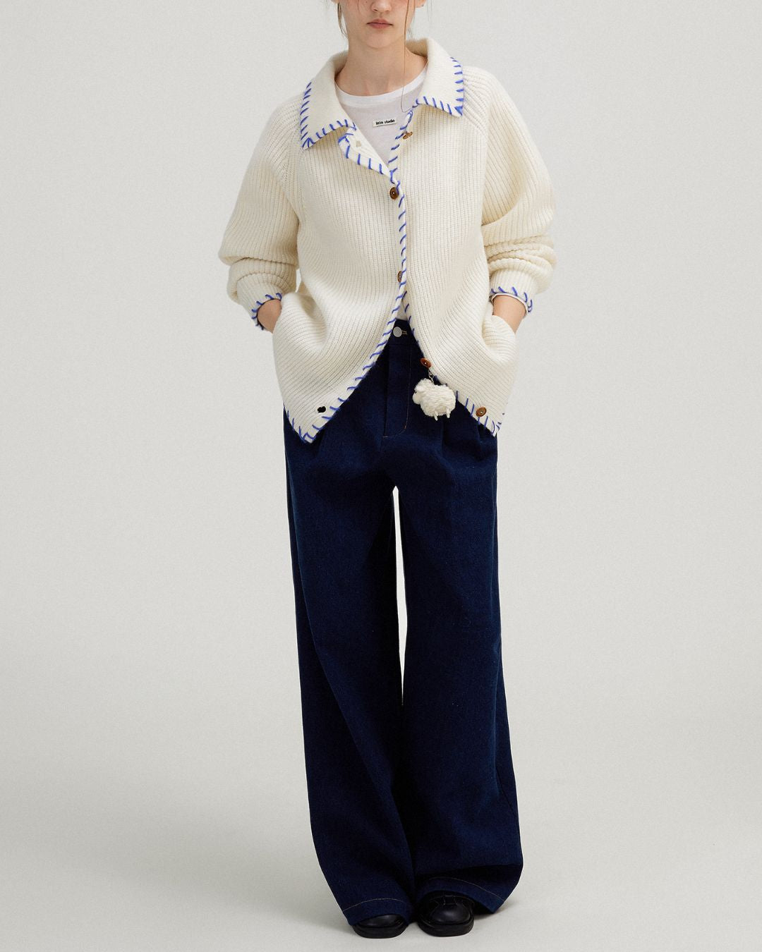 Contrast Stitch Wool Knit Cardigan　KN028