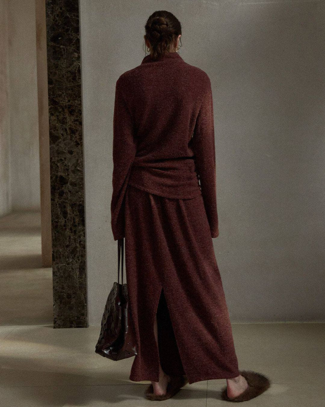 Asymmetrical Hem High Neck Knit　KN107