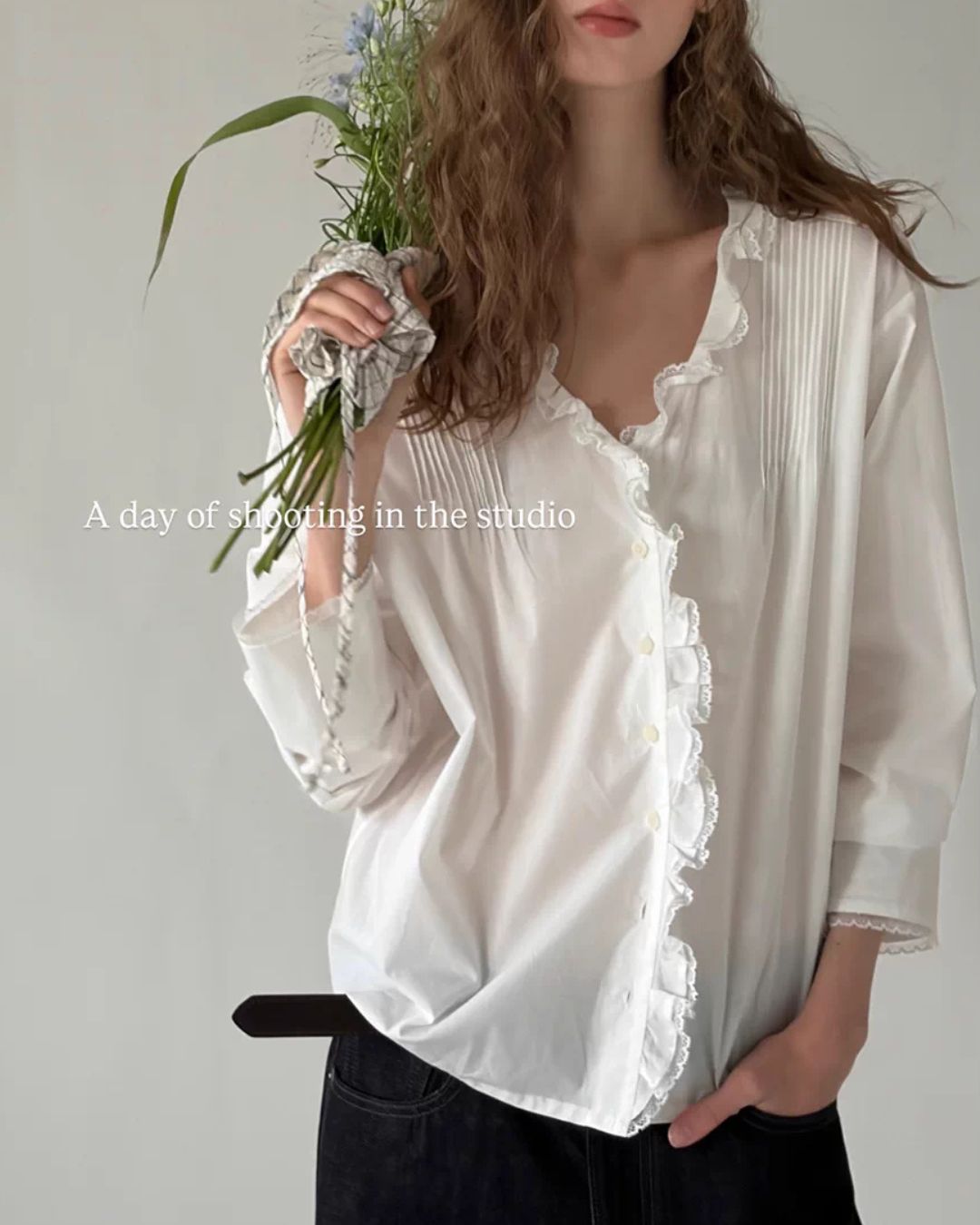 Frilled V-neck Lace Embroidered Shirt　LS067