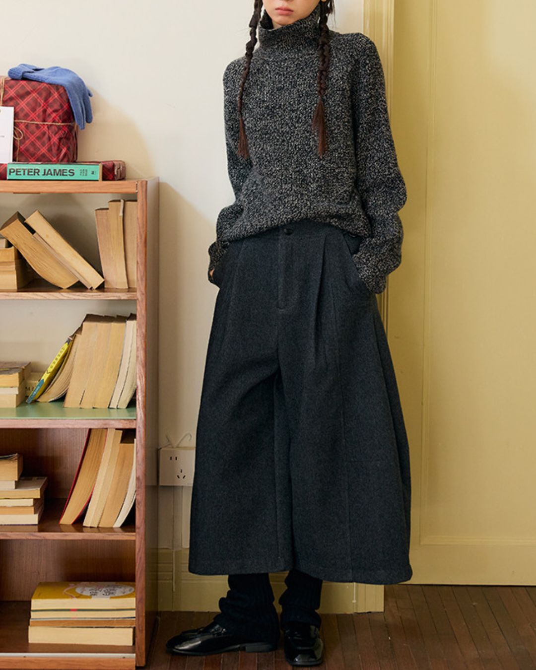 Wool Blend Wide Cropped Pants　PT035