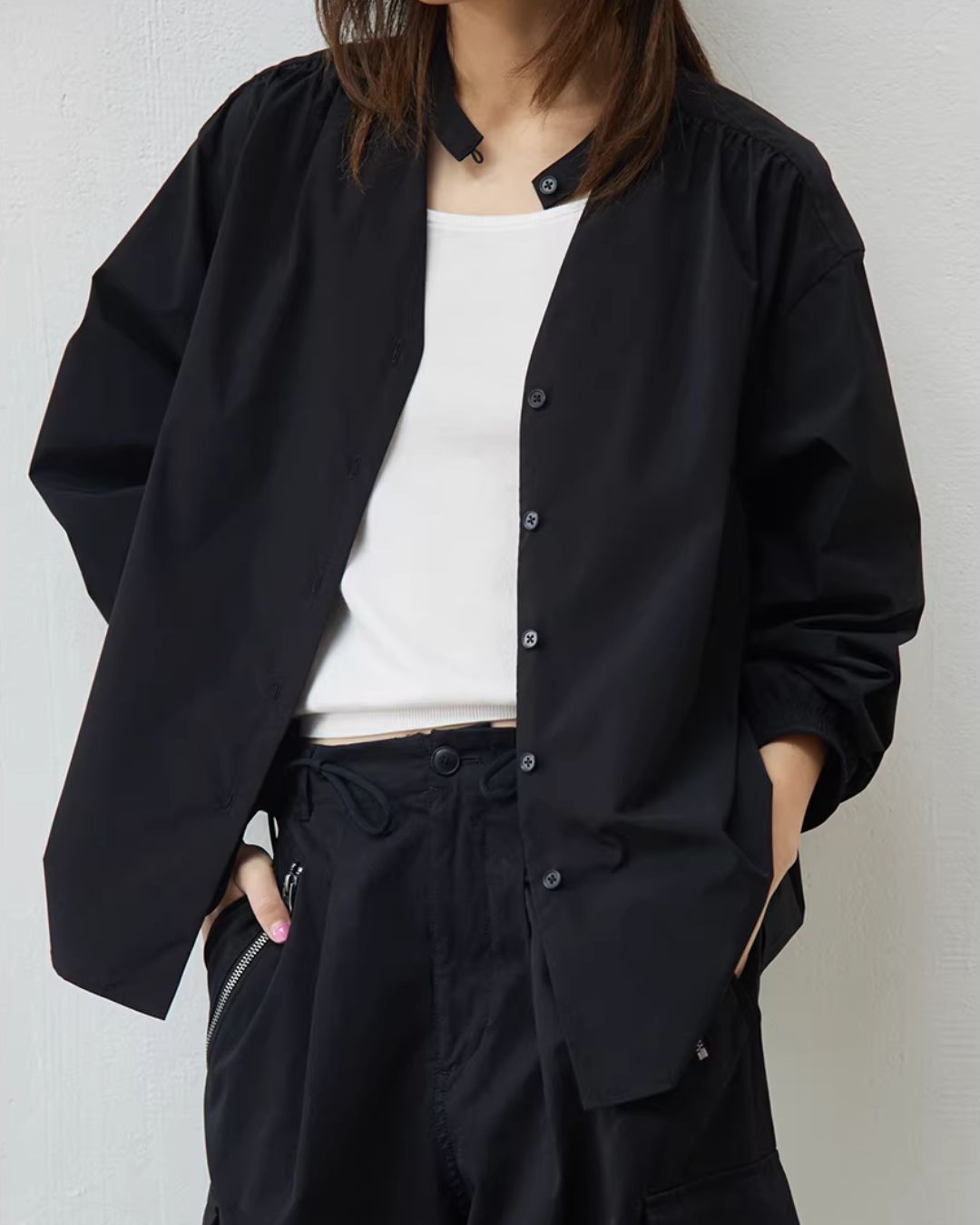 Cutout V-neck Shirt　LS066