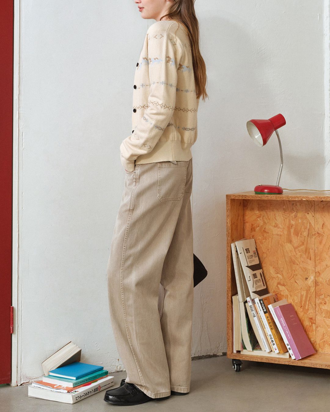 Pony Jacquard Crew Neck Knit Cardigan　KN097