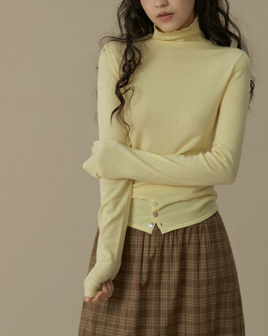 Slim Fit Turtleneck Top　LT018