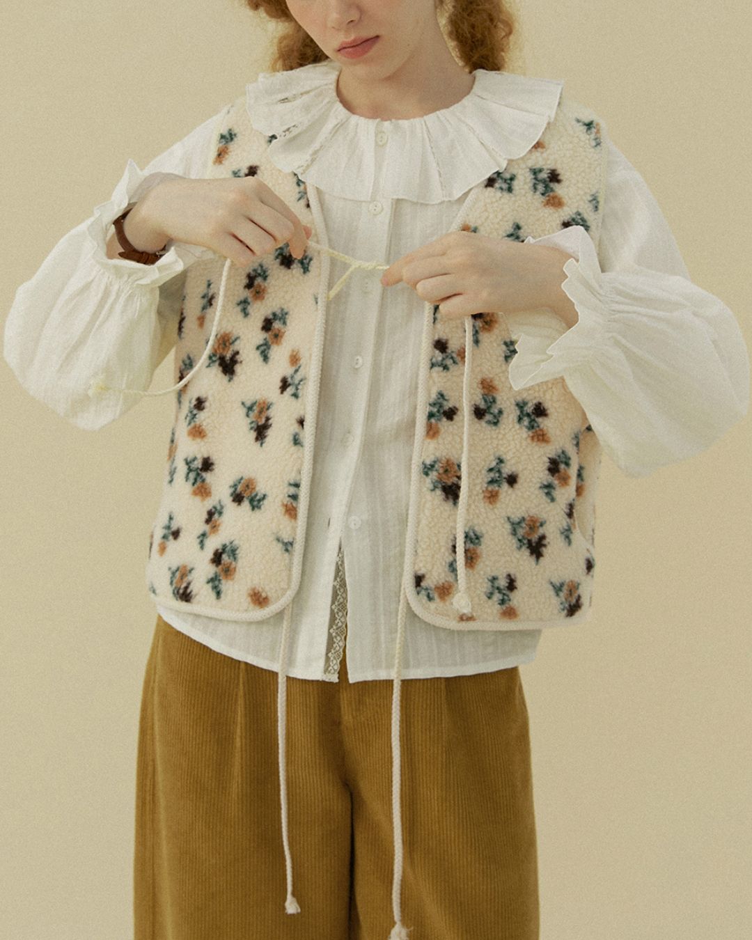 Retro Floral Front Ribbon Boa Vest　VT016