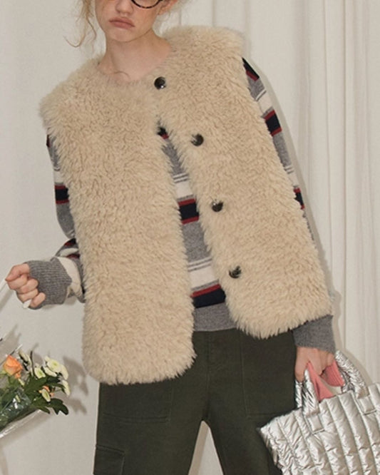 Volume Faux Fur Vest　VT010