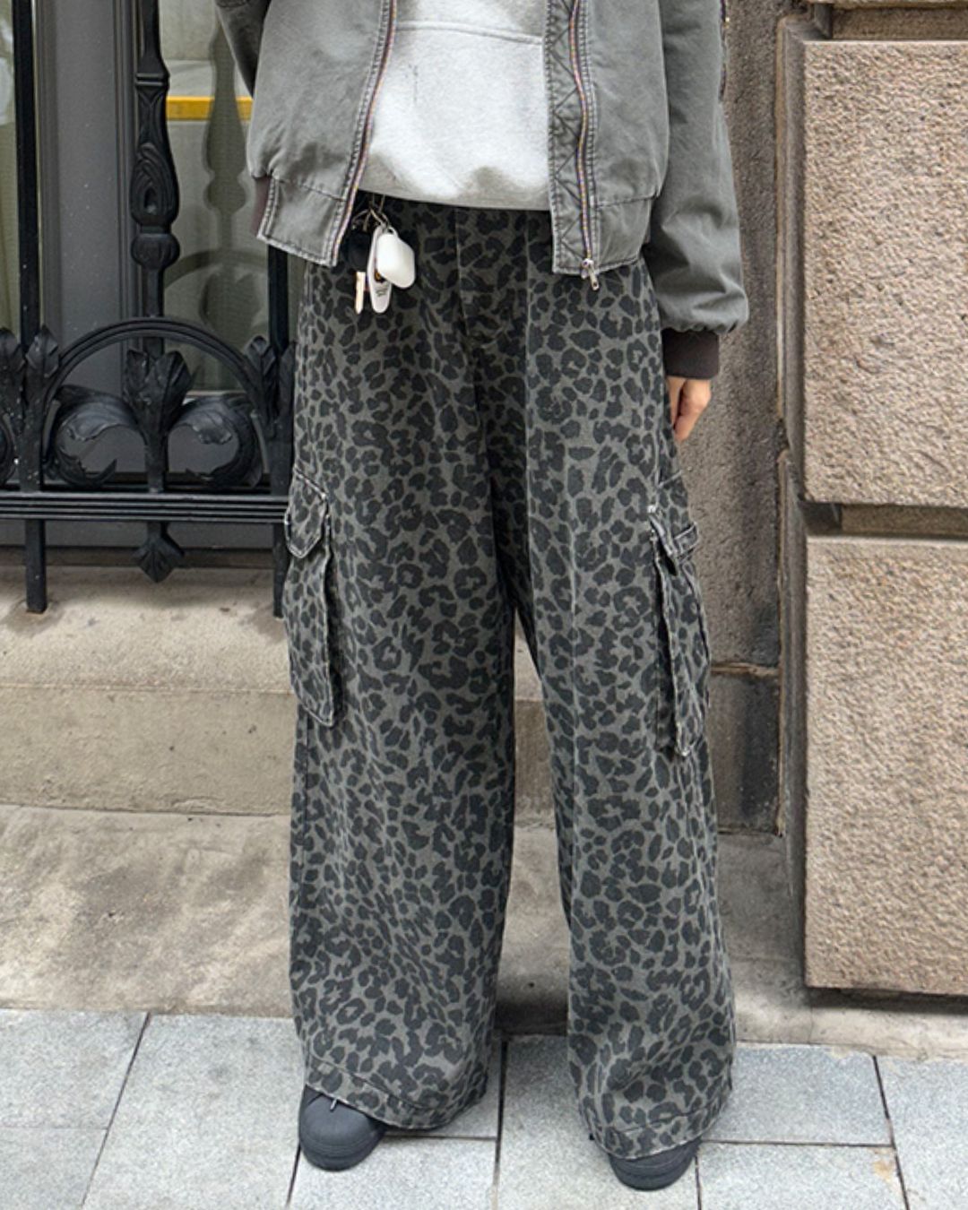 Leopard Print Cargo Denim Pants　PT008