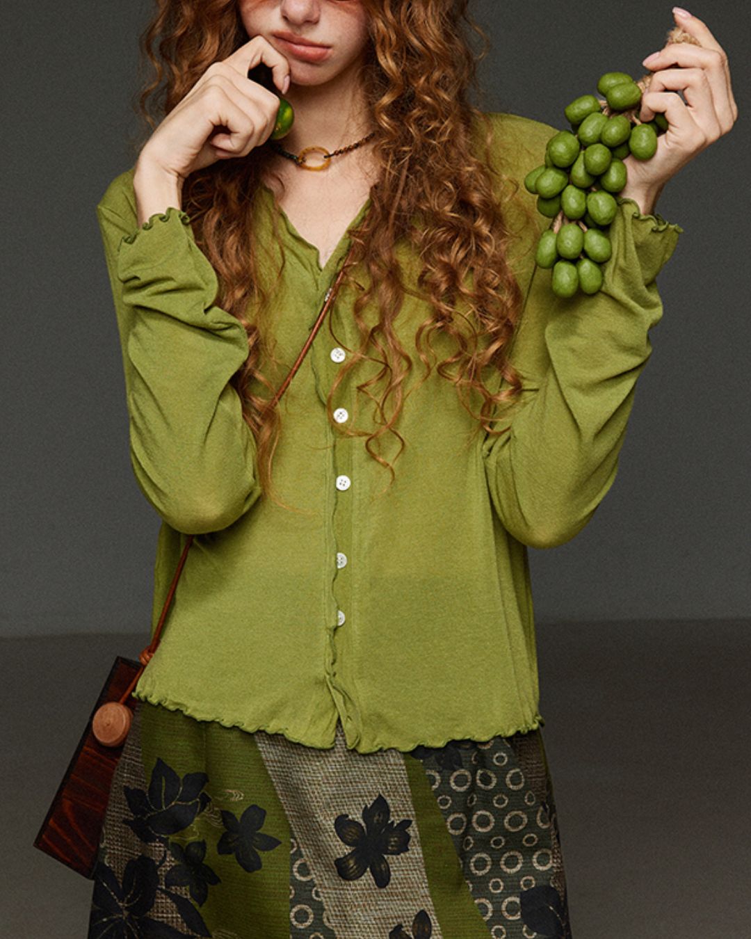 Merrow Frill V-Neck Knit Cardigan　KN032