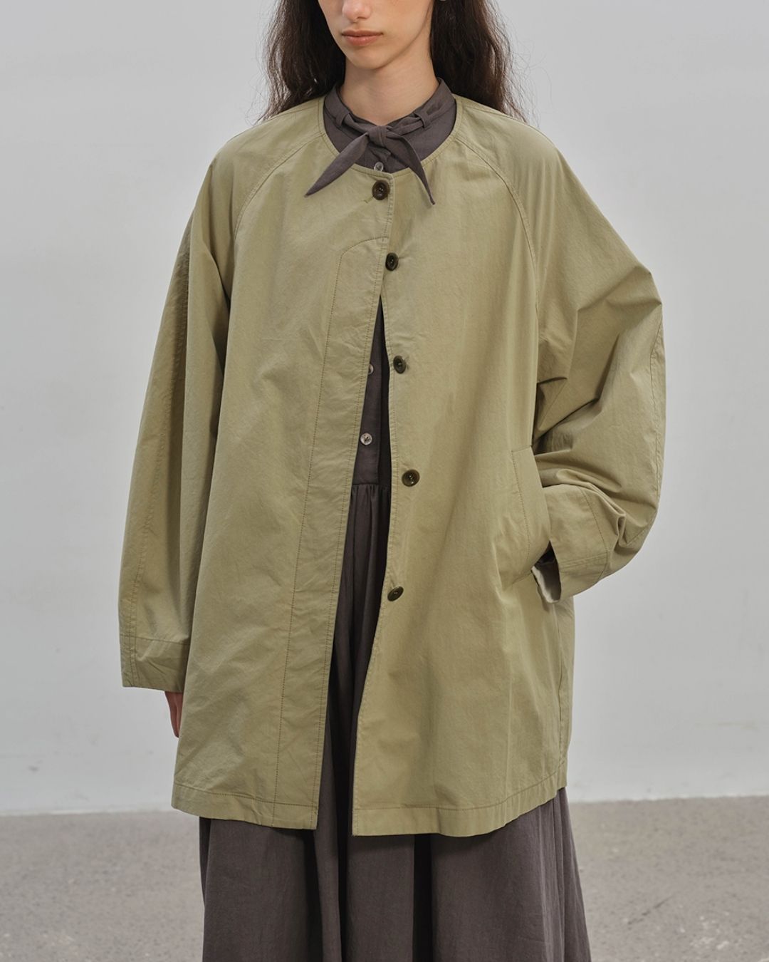 Collarless Mid-length Coat　CT005