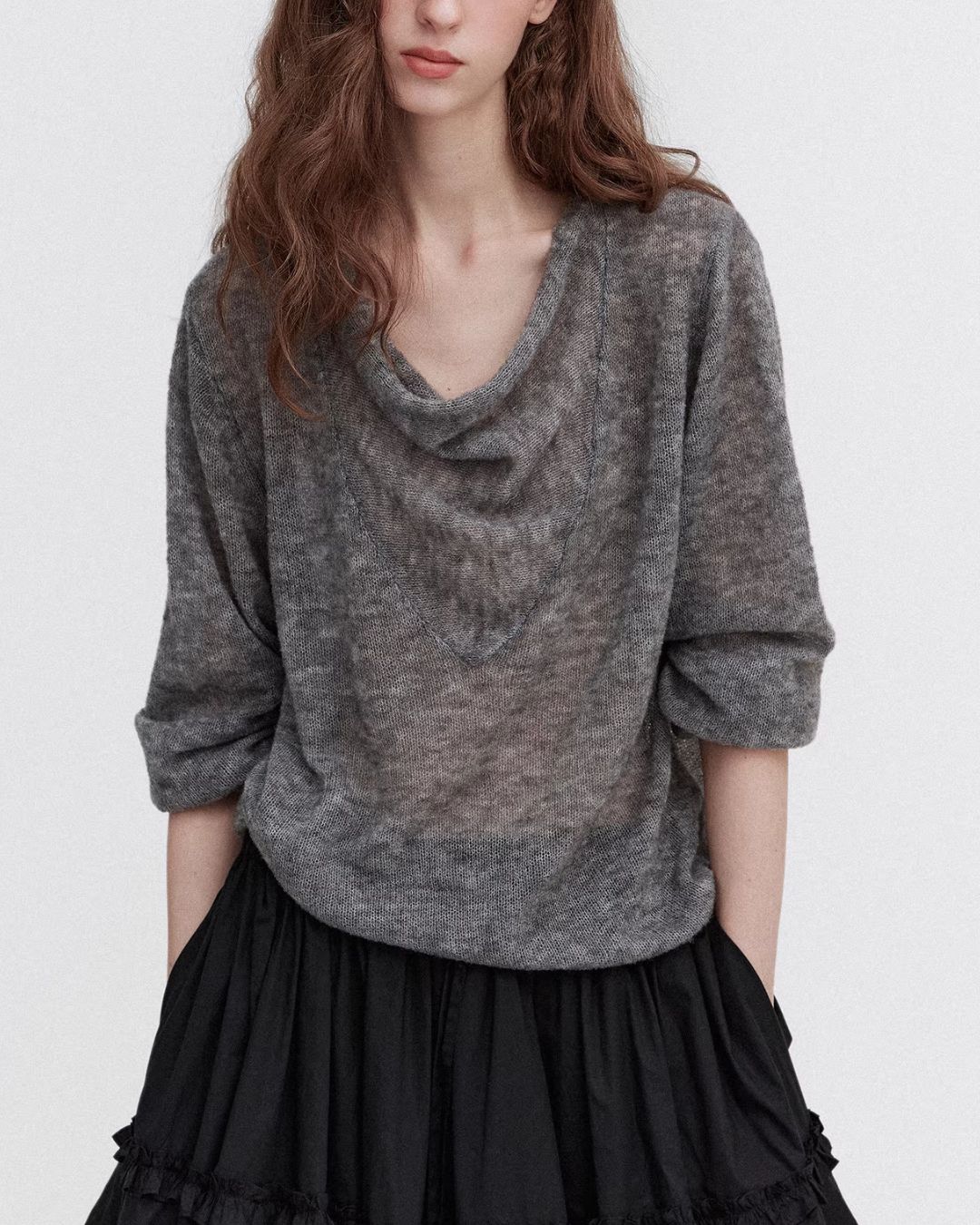 Drape Neck Relaxed Knit　KN117